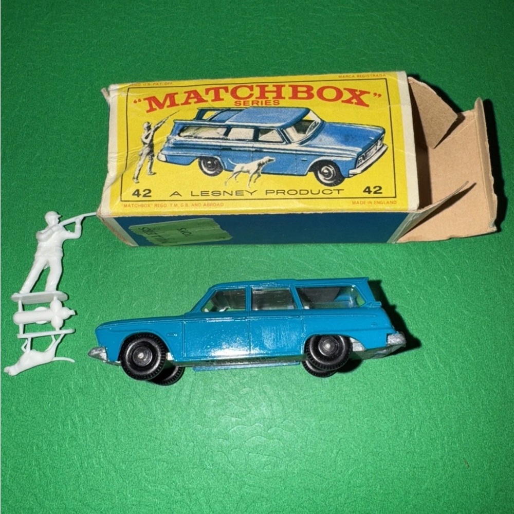 Vintage Matchbox Blue Studebaker Station Wagon Toy Car - Picture 2 of 5